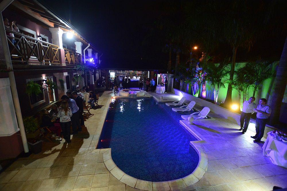 Akwati Suites Iguazu 푸에르토이과수 외부 사진