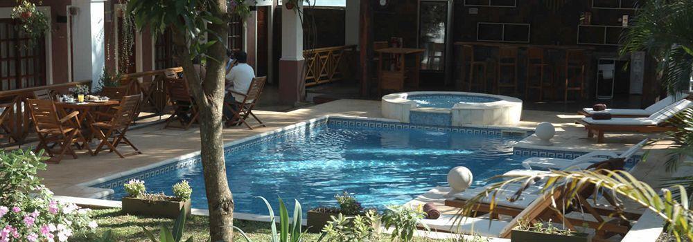 Akwati Suites Iguazu 푸에르토이과수 외부 사진