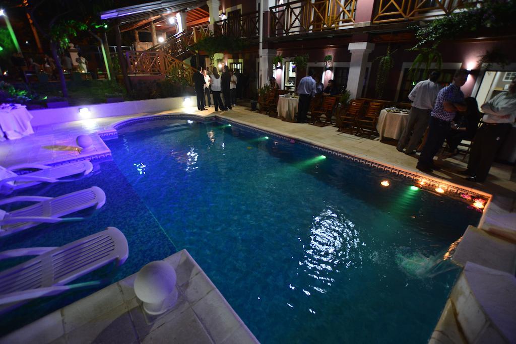 Akwati Suites Iguazu 푸에르토이과수 외부 사진