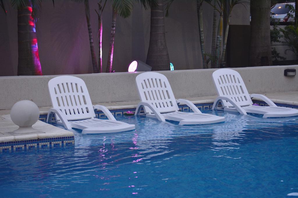 Akwati Suites Iguazu 푸에르토이과수 외부 사진
